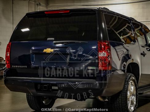 Used 2012 Chevrolet Suburban LT image 45