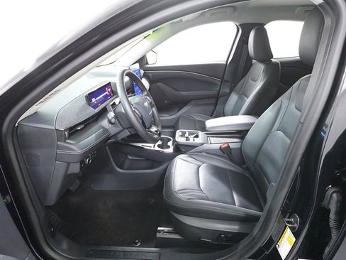 Certified 2025 Ford Mustang Mach-E Premium image 10