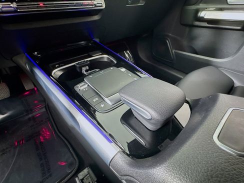 Certified 2022 Mercedes-Benz GLB 250 4MATIC image 6