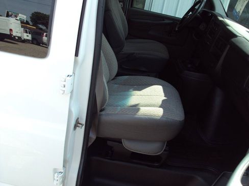 Used 2014 Chevrolet Express 1500 LT w/ LT Preferred Equipment Group AWD/4WD image 13