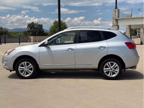 Used 2013 Nissan Rogue SV w/ Premium Pkg AWD/4WD image 5