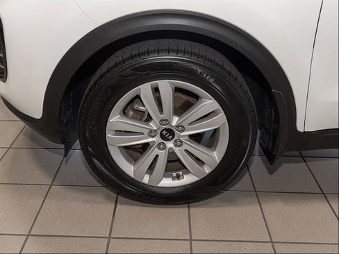 Used 2017 Kia Sportage LX w/ LX Popular Package AWD/4WD image 6