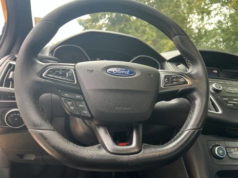 Used 2016 Ford Focus ST image 21