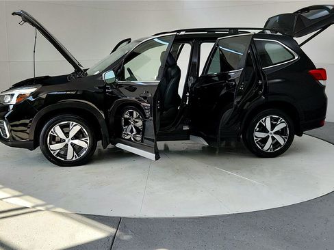 Used 2020 Subaru Forester Touring image 12
