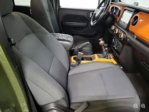 Used 2022 Jeep Gladiator Sport AWD/4WD image 9