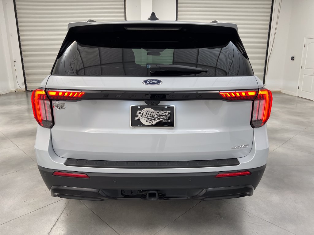 Used 2026 Ford Explorer ST-Line AWD/4WD image 8