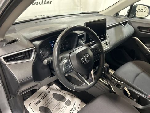 Used 2024 Toyota Corolla Cross LE image 24