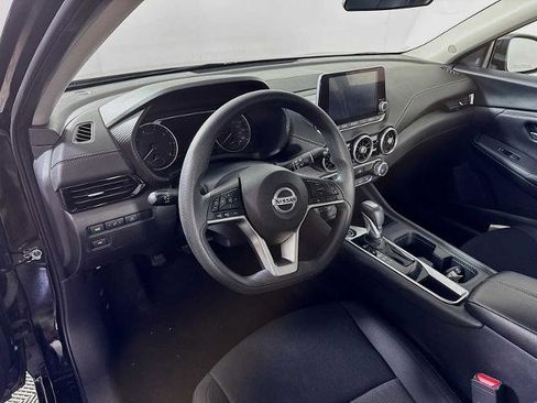 Certified 2023 Nissan Sentra SV FWD image 7