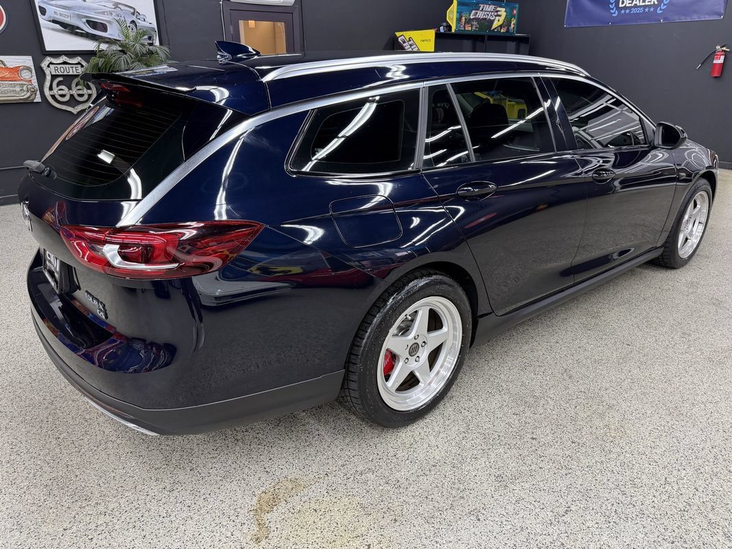 Used 2020 Buick Regal Preferred AWD/4WD image 5