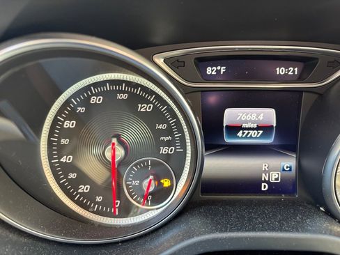 Used 2019 Mercedes-Benz GLA 250 4MATIC w/ Premium Package image 15