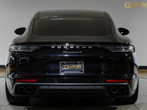 Used 2023 Porsche Panamera 4 Platinum Edition AWD/4WD image 11