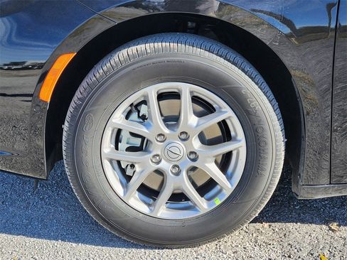 New 2026 Chrysler Pacifica Select image 7