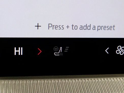 Certified 2025 Ford Explorer ST-Line w/ ST-Line Street Pack image 4