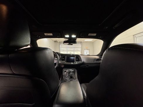 Used 2019 Dodge Challenger R/T Scat Pack image 16