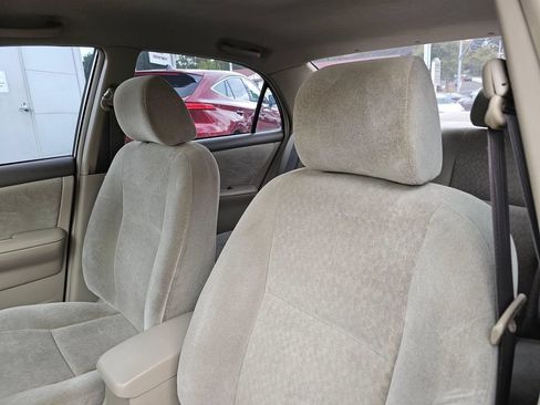 Used 2004 Toyota Corolla CE w/ Preferred Accessory Pkg FWD image 20