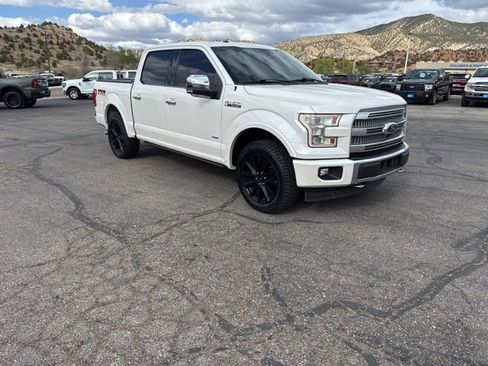 Used 2017 Ford F150 Platinum w/ Equipment Group 701A Luxury AWD/4WD image 3