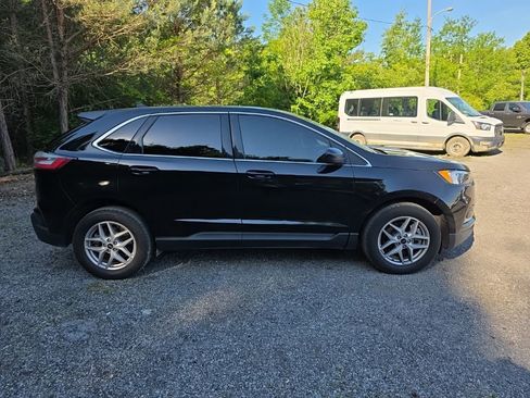 Used 2024 Ford Edge SEL w/ Convenience Package AWD/4WD image 2