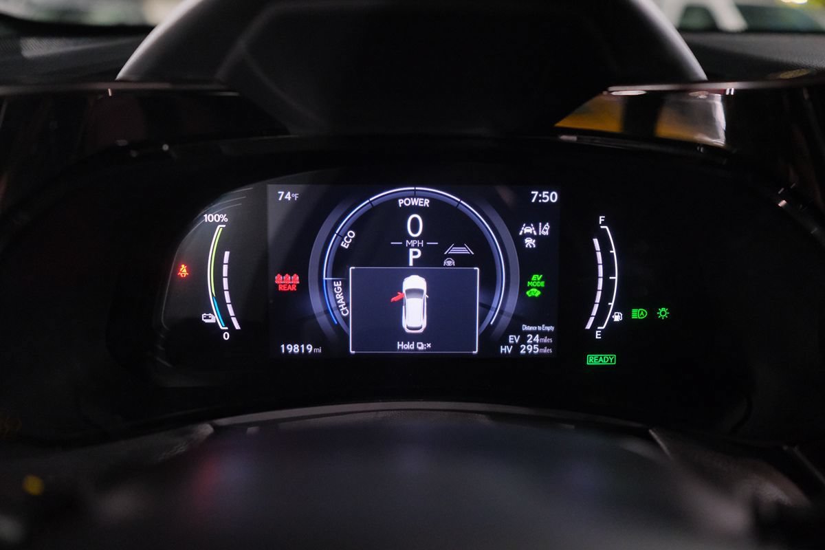 Used 2022 Lexus NX 450h+ AWD w/ Vision Package image 9