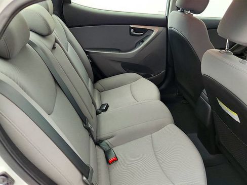 Used 2016 Hyundai Elantra SE w/ Option Group 02 FWD image 22