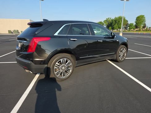 Used 2018 Cadillac XT5 Premium Luxury w/ Driver Assist Package AWD/4WD image 3