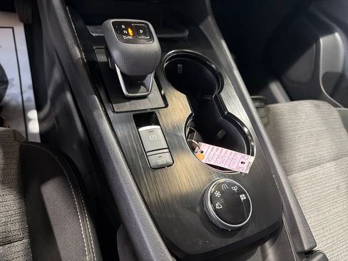 Used 2023 Nissan Rogue SV AWD/4WD image 19