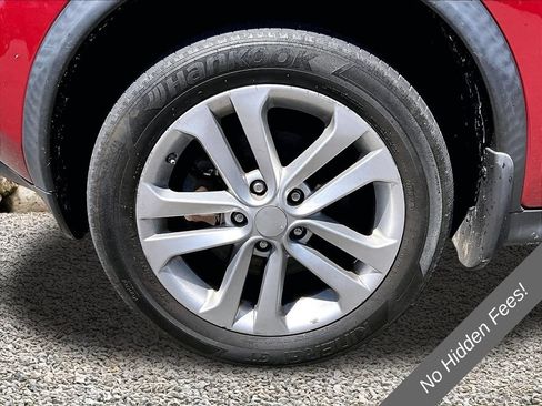 Used 2011 Nissan Juke SV AWD/4WD image 7