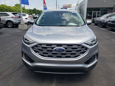Used 2022 Ford Edge SEL w/ Convenience Package AWD/4WD image 2