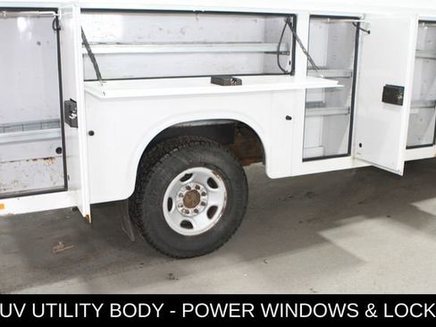Used 2014 Chevrolet Express 3500 RWD image 37