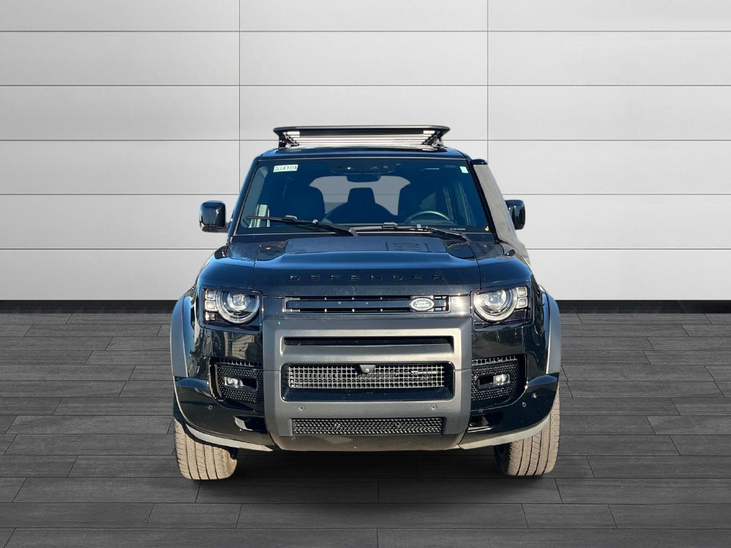Used 2023 Land Rover Defender 110 X-Dynamic SE AWD/4WD image 8