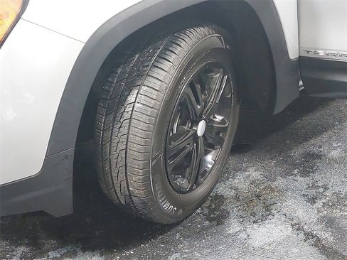 Used 2022 GMC Terrain SLE w/ Driver Convenience Package image 46