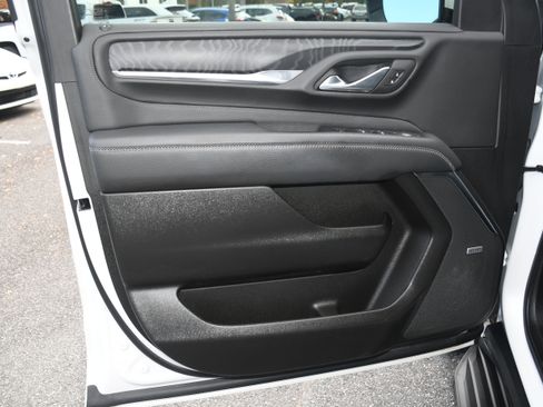 Used 2023 GMC Yukon Denali w/ Max Trailering Package image 10