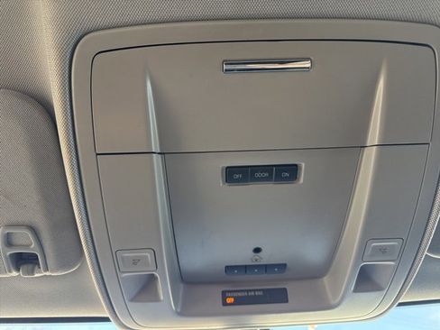 Used 2017 GMC Sierra 1500 SLE w/ SLE Value Package image 23