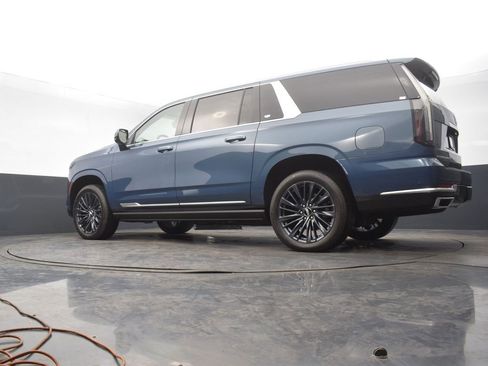 Certified 2026 Cadillac Escalade ESV Luxury w/ Touring Package image 52