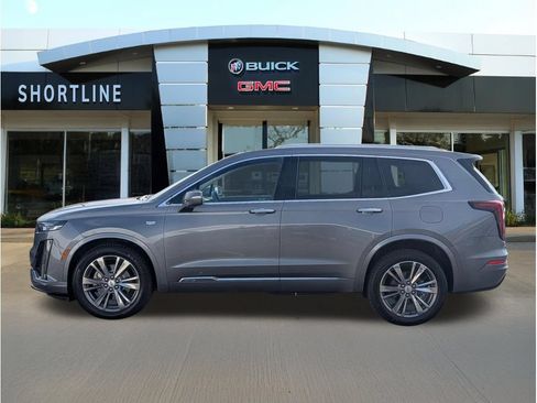 Used 2020 Cadillac XT6 Premium Luxury AWD/4WD image 6