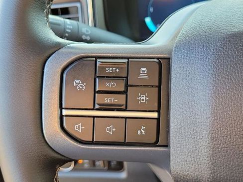 Certified 2025 Ford F350 Lariat w/ Lariat Ultimate Package AWD/4WD image 27