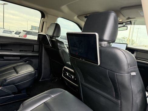 Used 2024 Ford Expedition Max XLT AWD/4WD image 12
