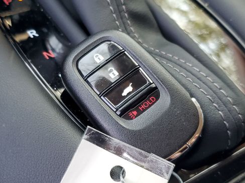 Used 2025 Honda HR-V LX image 26