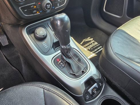 Used 2021 Jeep Compass Latitude AWD/4WD image 20