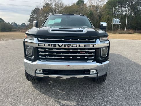 Used 2020 Chevrolet Silverado 2500 LTZ w/ LTZ Premium Package image 10