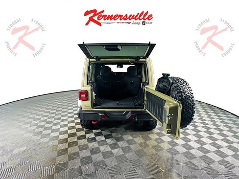 New 2026 Jeep Wrangler Unlimited Rubicon image 16