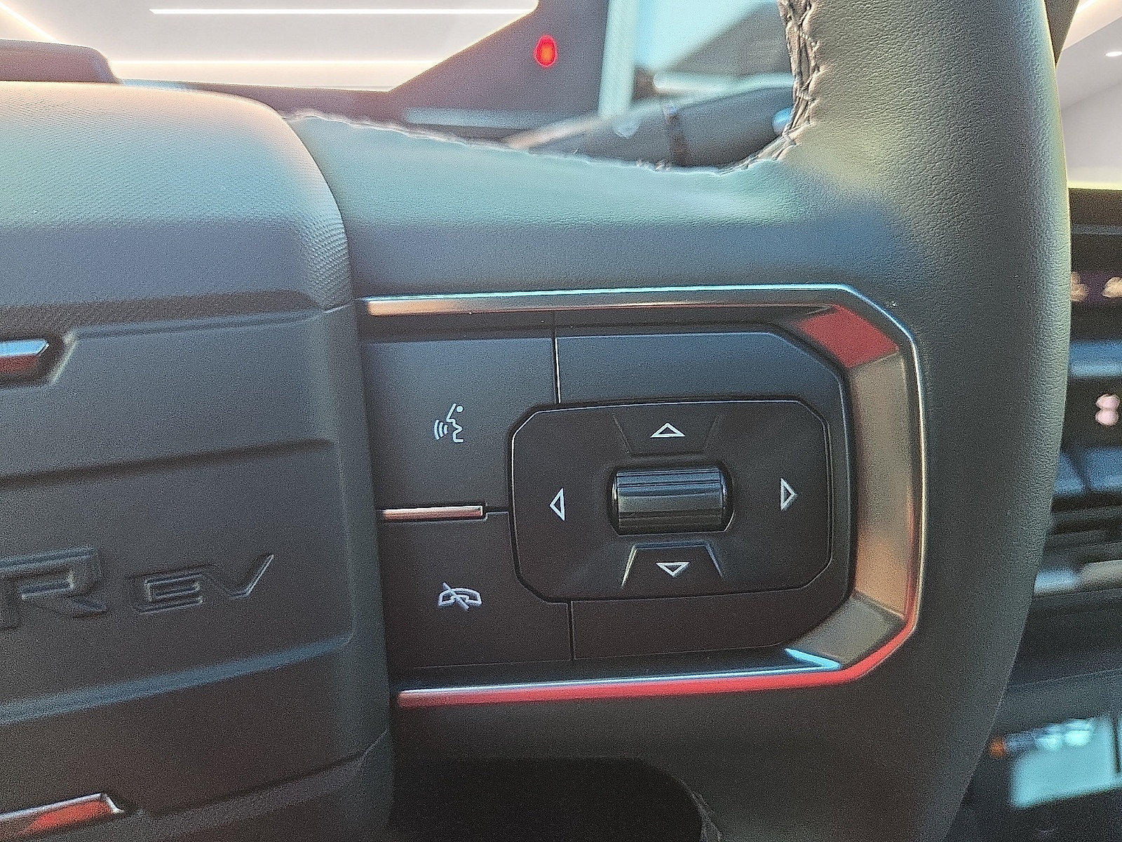 Used 2024 GMC Hummer EV 3X w/ Omega Edition AWD/4WD image 24