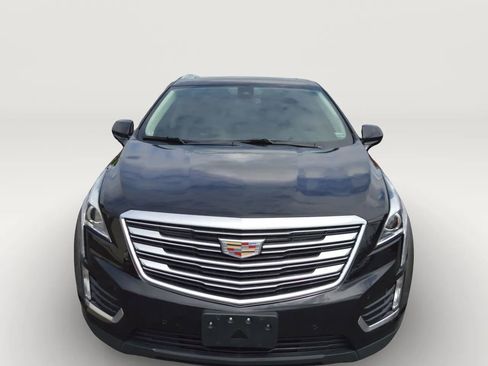 Used 2018 Cadillac XT5 Luxury w/ Driver Awareness Package AWD/4WD image 2
