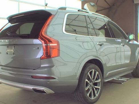 Used 2018 Volvo XC90 T6 Momentum w/ Convenience Package AWD/4WD image 2