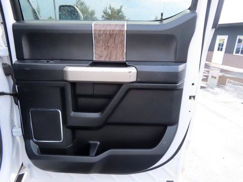 Used 2018 Ford F350 4x4 Crew Cab Super Duty image 43