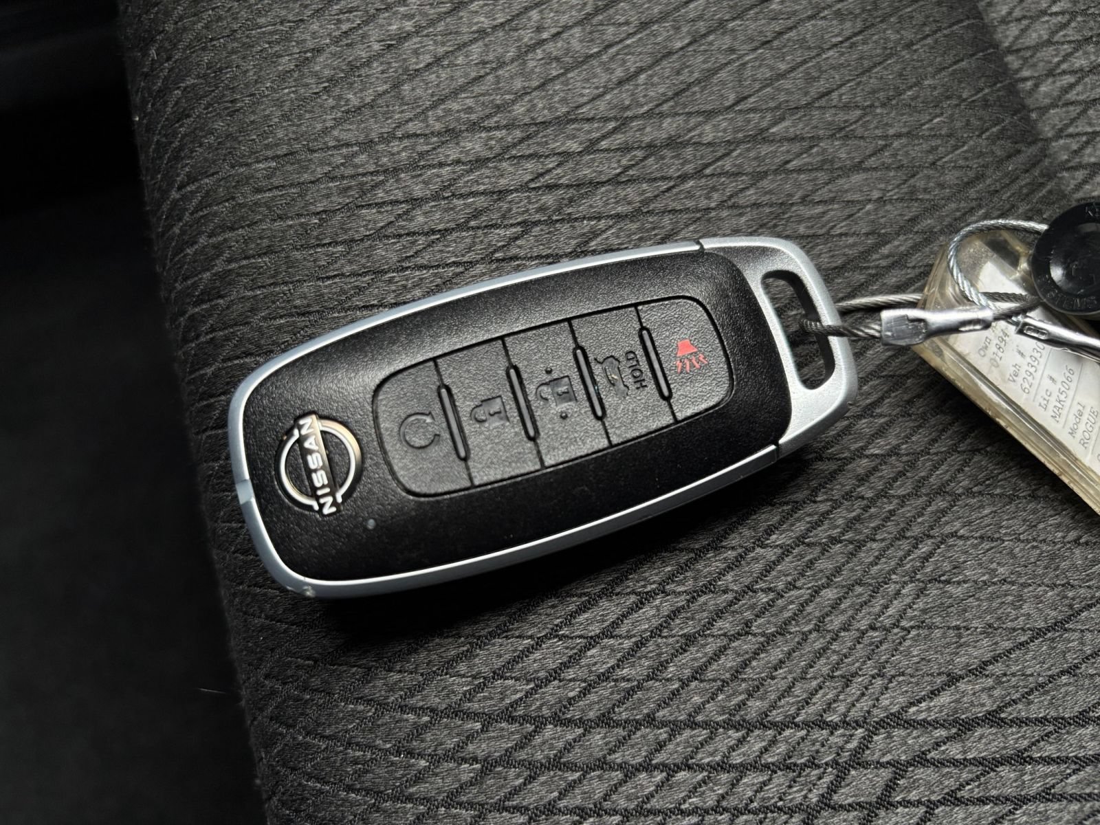 Used 2026 Nissan Rogue SV FWD image 18