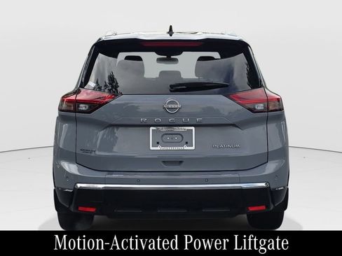 Used 2024 Nissan Rogue Platinum w/ Platinum Premium Package FWD image 5