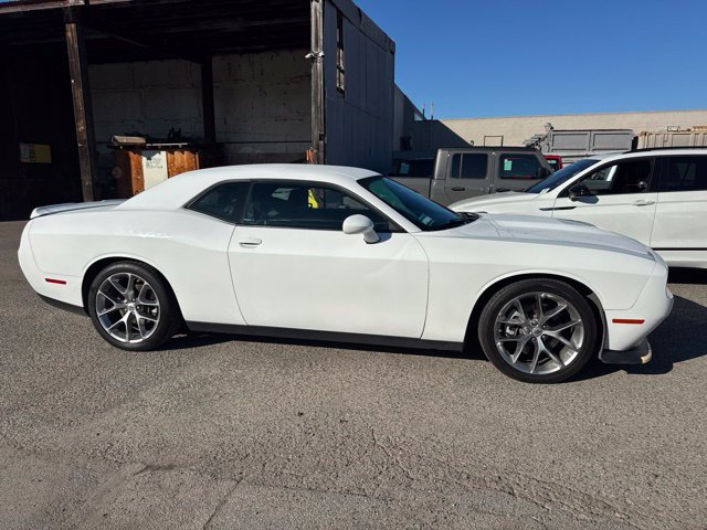 Used 2022 Dodge Challenger GT RWD image 4