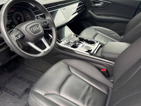 Used 2025 Audi Q7 3.0T Premium Plus image 11