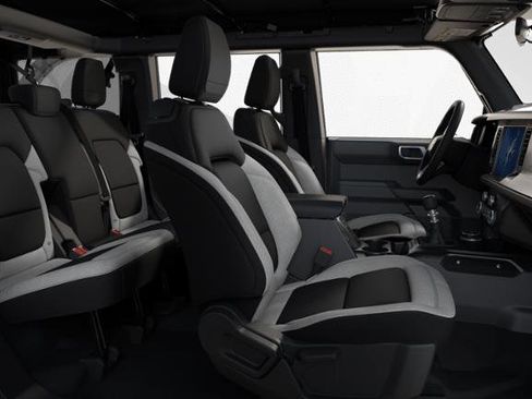 New 2025 Ford Bronco 4-Door image 39