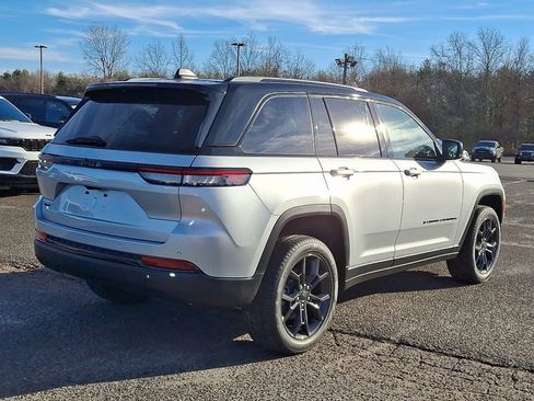 New 2025 Jeep Grand Cherokee Limited AWD/4WD image 8